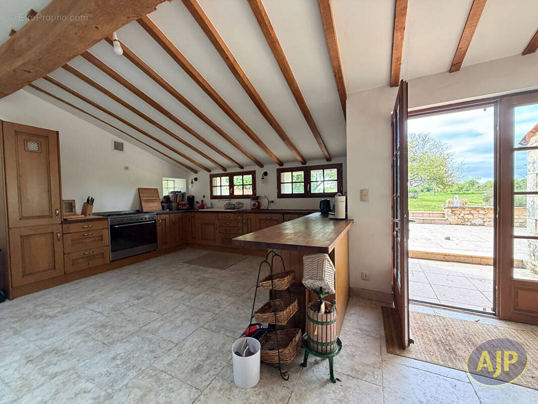 Maison à MAZEROLLES