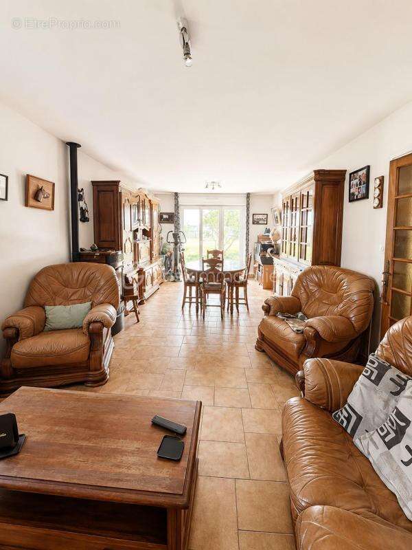 La chapelle-neuve - charmante maison - 6 pieces - vie plain pied - jardin clos et arbore - photo 4