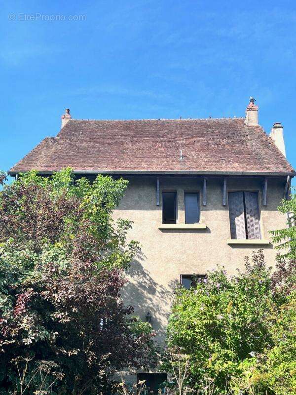 Maison à YZEURE