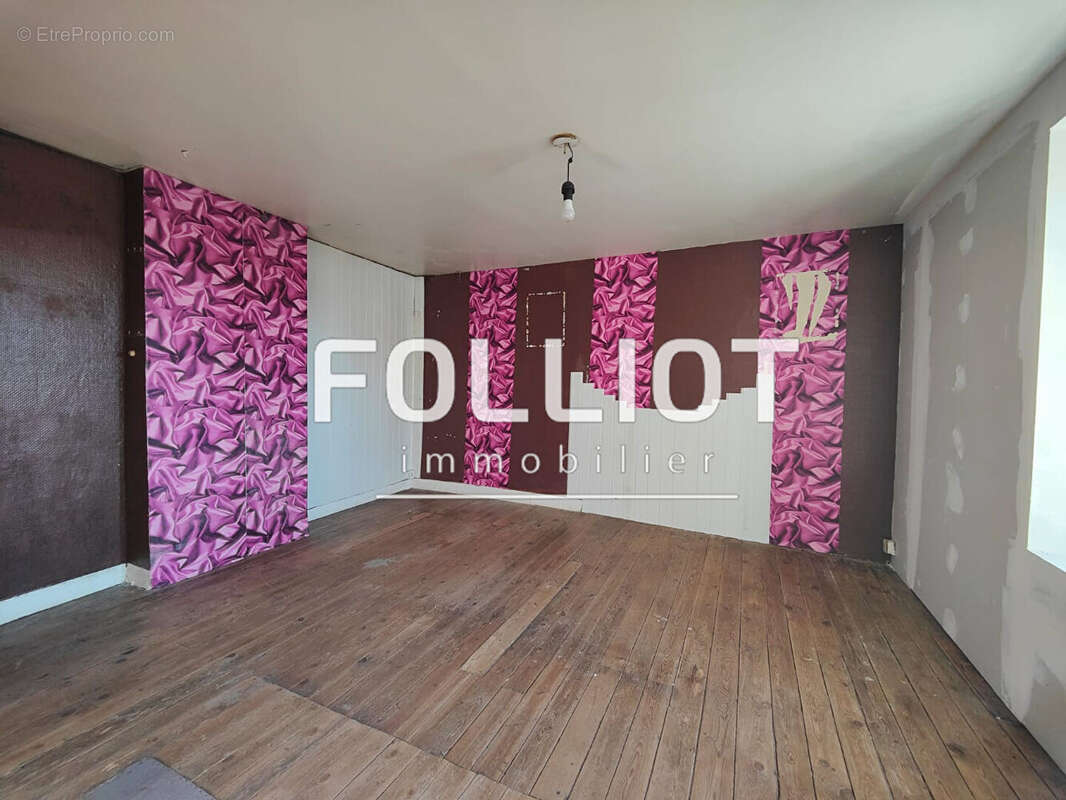 Maison à SAINT-GEORGES-MONTCOCQ