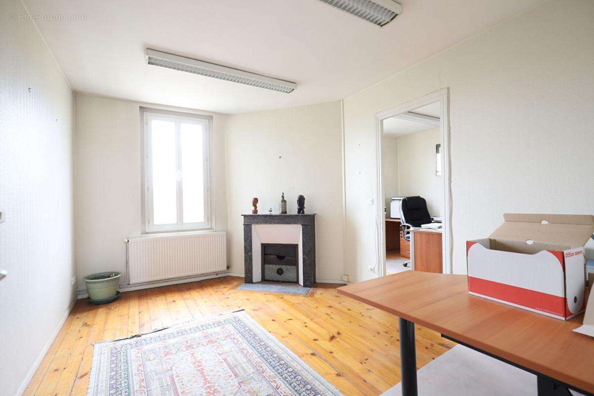 Appartement à LES MUREAUX