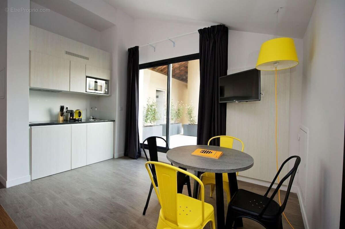 Appartement à MARSEILLE-1E