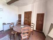 Appartement à VARAGES