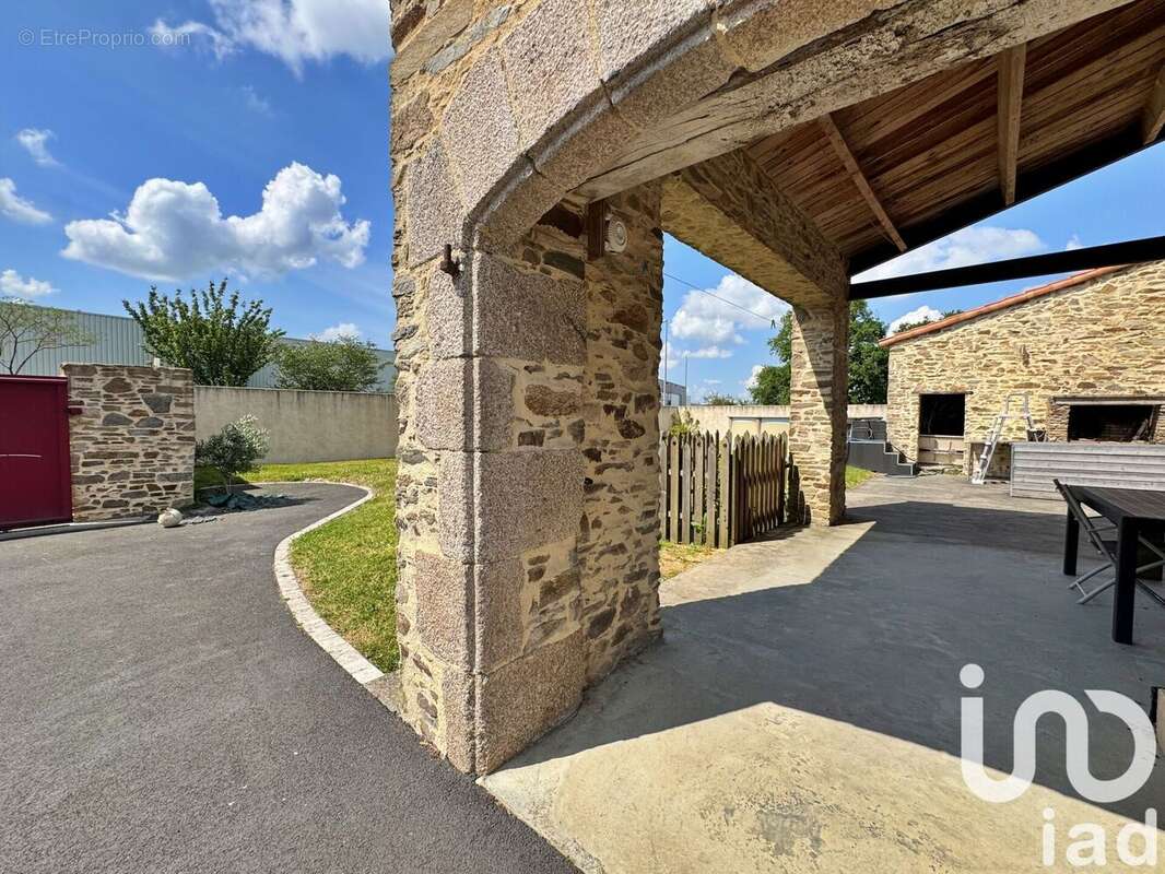 Photo 2 - Maison à MONTAIGU