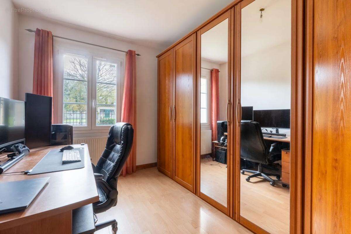 Maison à BALAGNY-SUR-THERAIN