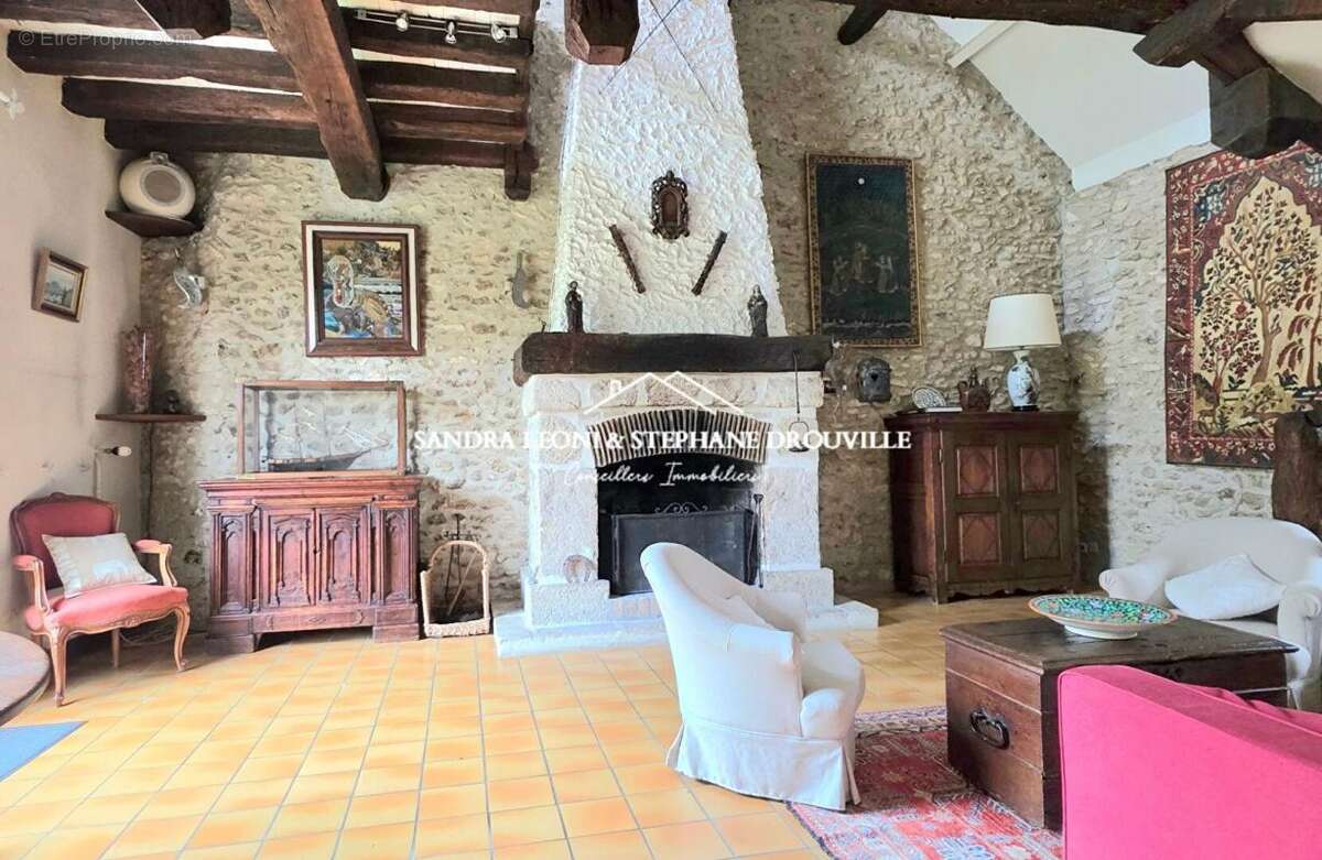 Maison à ABLIS