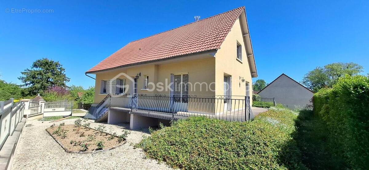 Maison à SEIGNELAY