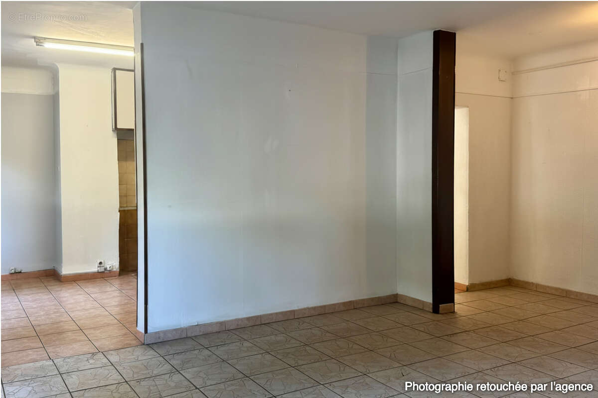 Appartement à MARSEILLE-5E