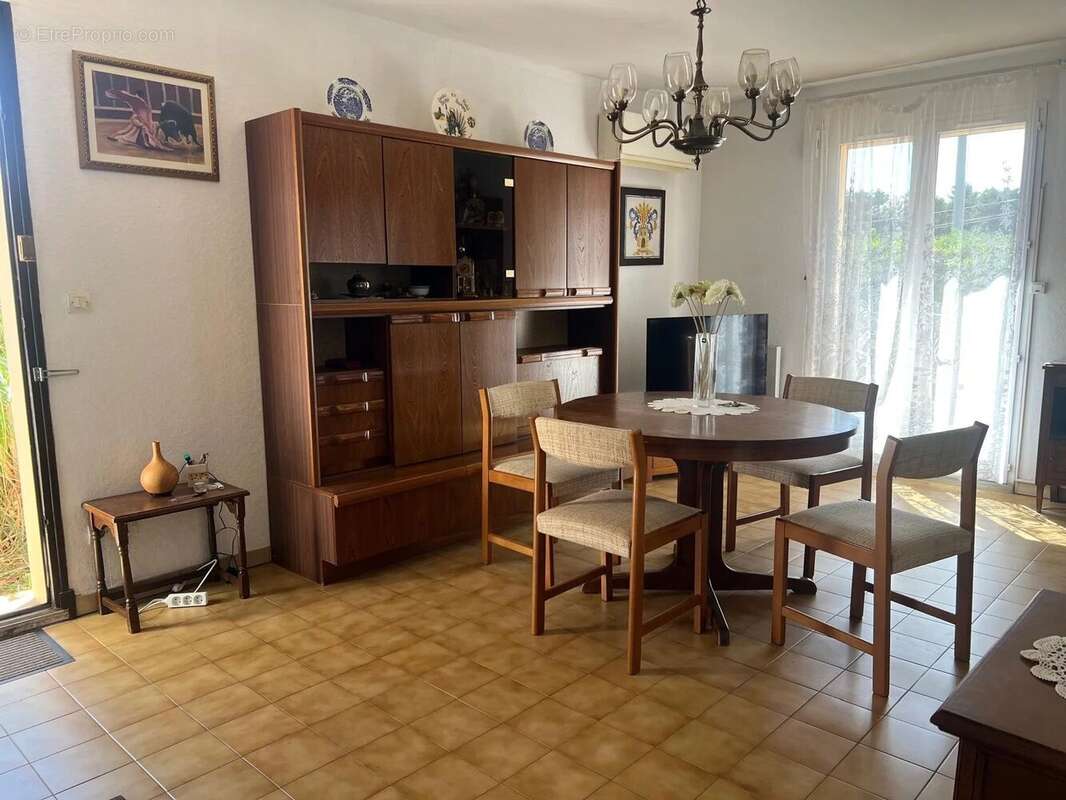Maison à GINESTAS