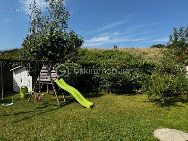 Maison à LA QUEUE-EN-BRIE