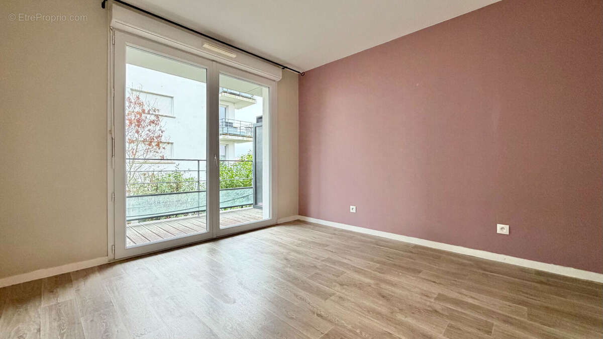 Appartement à CORBEIL-ESSONNES