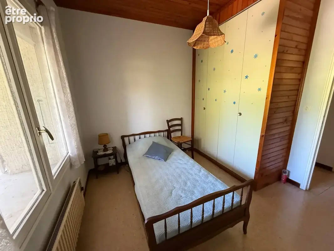 Maison de plain pied  avec piscine sur 2420 m2 de terrain arbore - photo 12