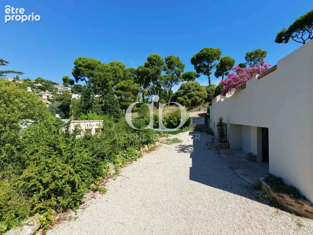 Cassis   élégante villa rénovée à pied du village et du port - photo 6