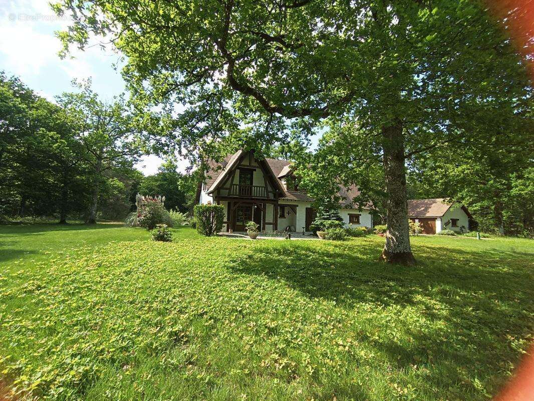 Maison à LIGNY-LE-RIBAULT