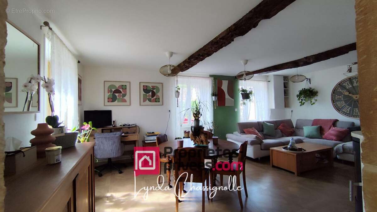 Maison à Vougy - Entièrement rénovée - 5 chambres - photo 6