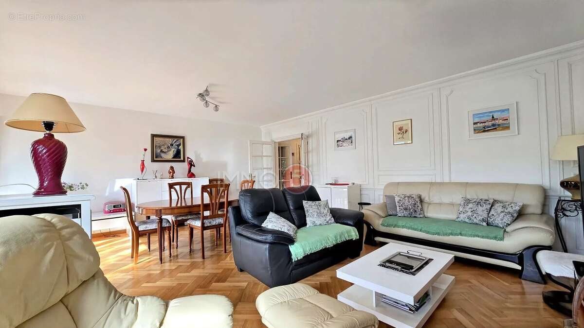 Appartement à LE RAINCY