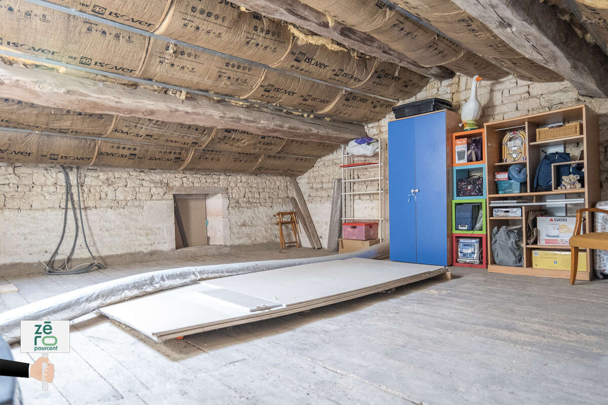 Maison à BOUILLE-COURDAULT