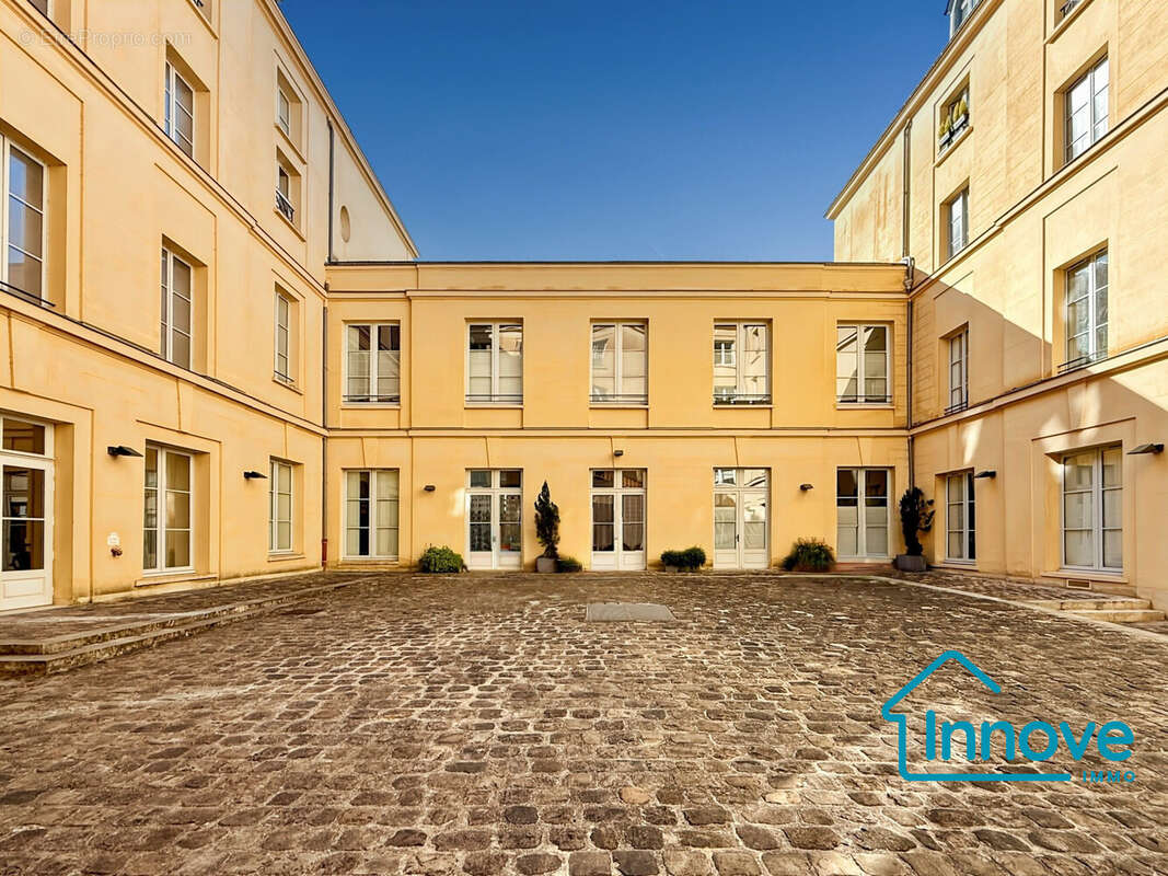 Appartement à VERSAILLES