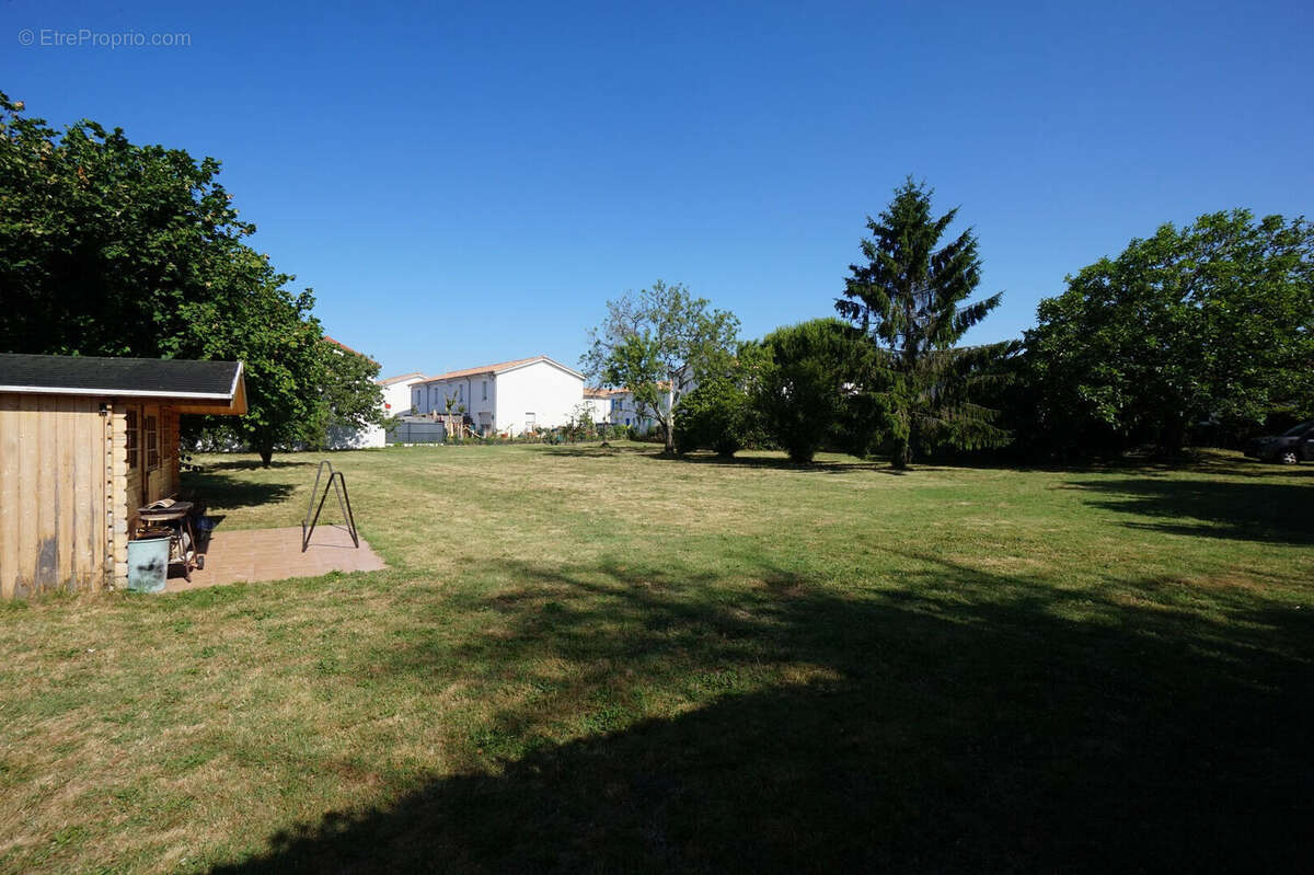 Terrain à SAINT-PALAIS-SUR-MER