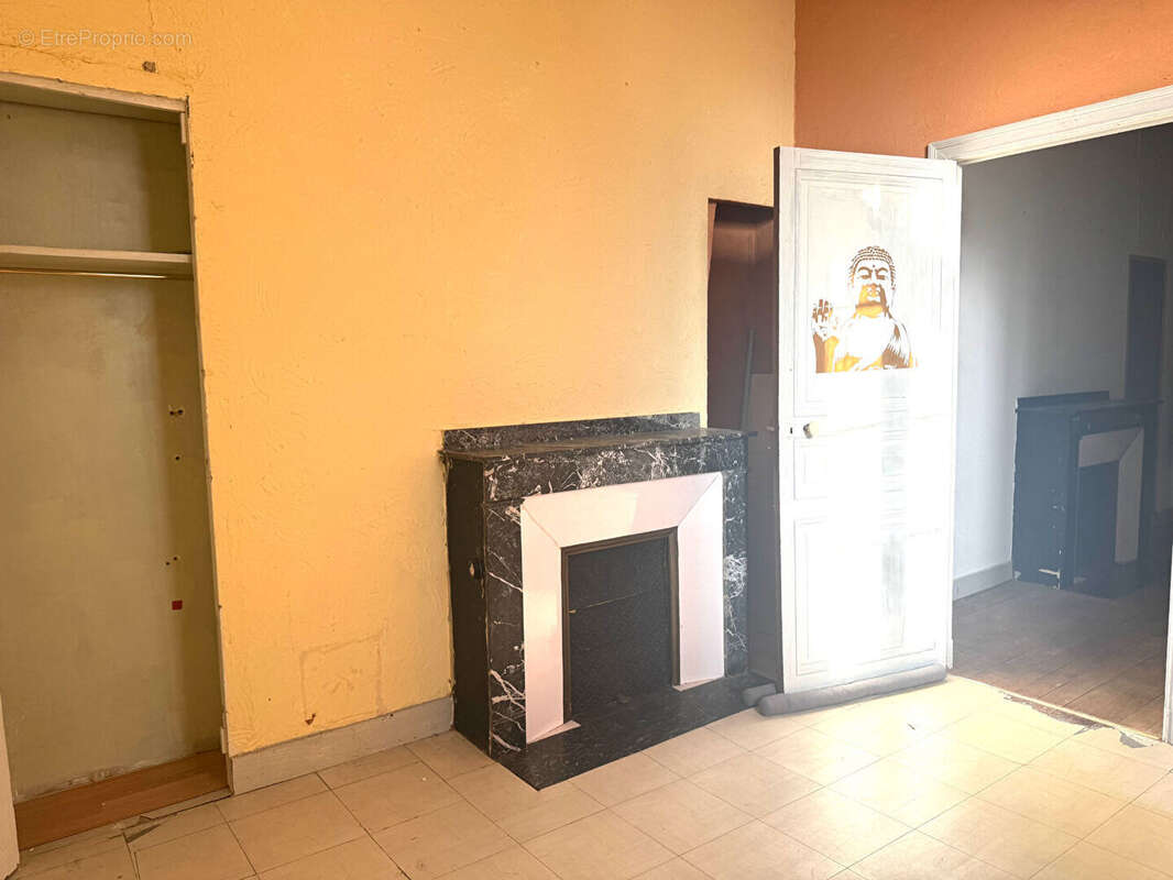 Ref : amesolaire - place carnot - appartement t3 bis - 2/3 chambres - cave - photo 11