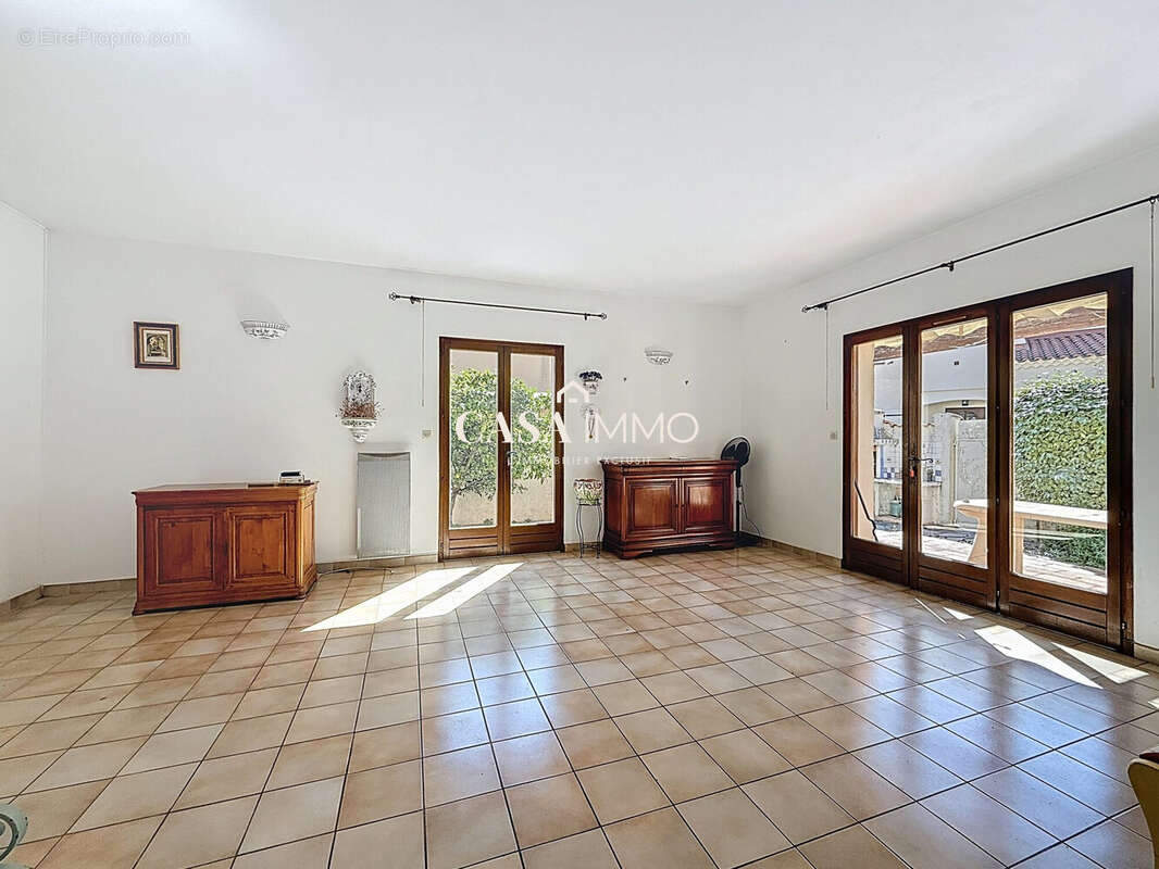 Maison 104 m² à Hyeres  - photo 6