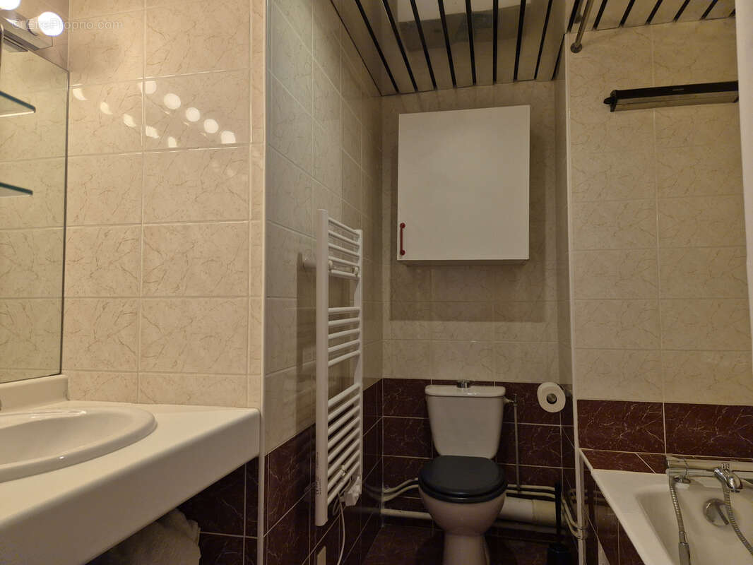 Appartement à LA GARENNE-COLOMBES