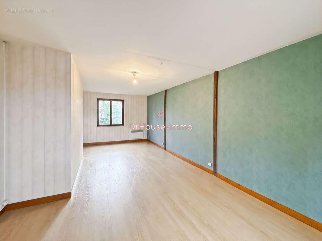 Maison à FRESNAY-SUR-SARTHE