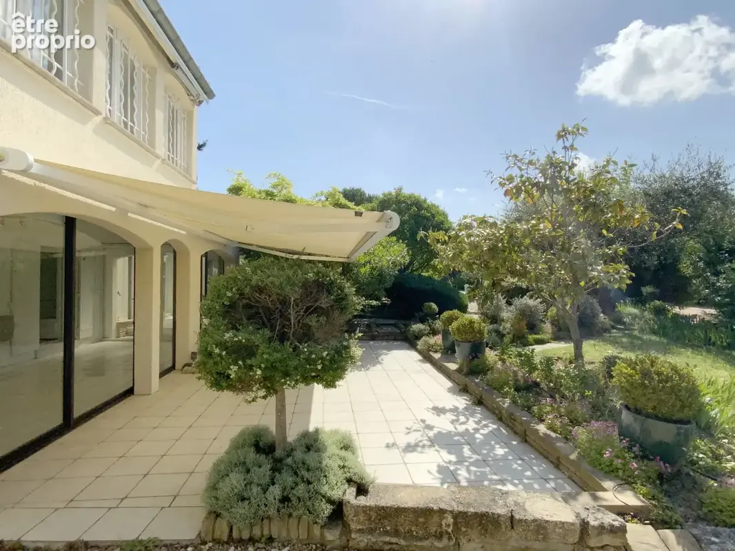 Maison à UZES