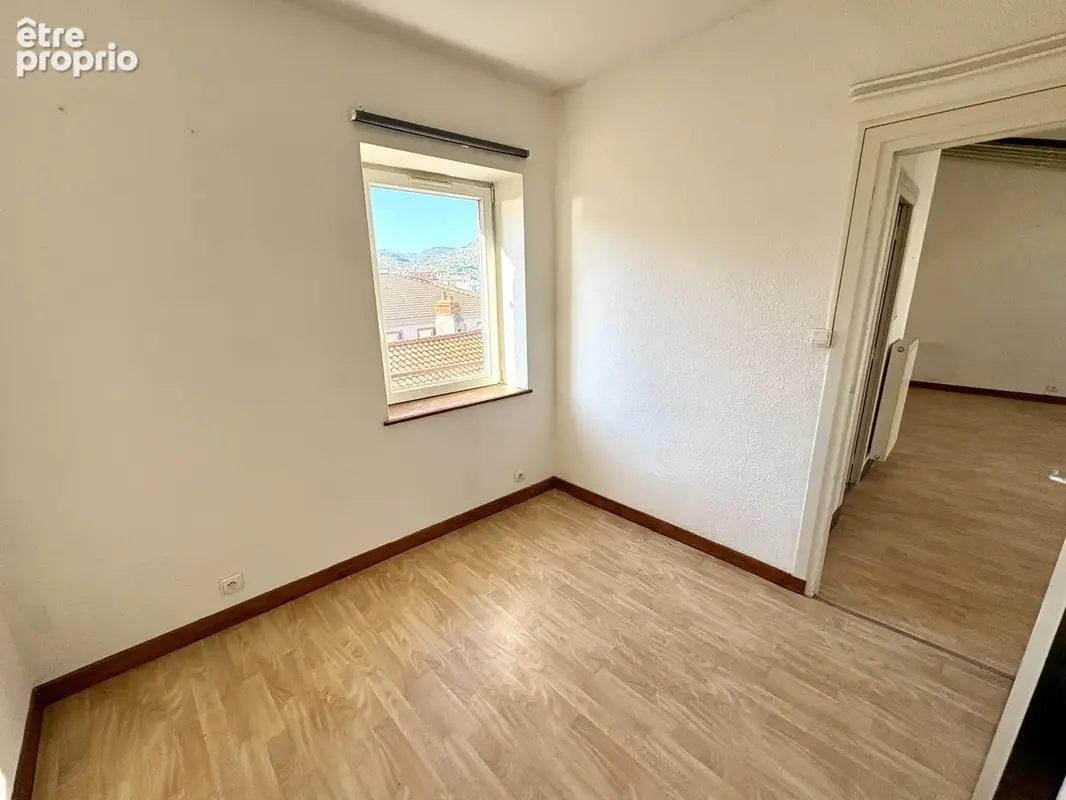 Appartement t3 / dernier étage / 48 m2 / hyper-centre / place gaillard / place de jaude / clermont-ferrand - photo 5