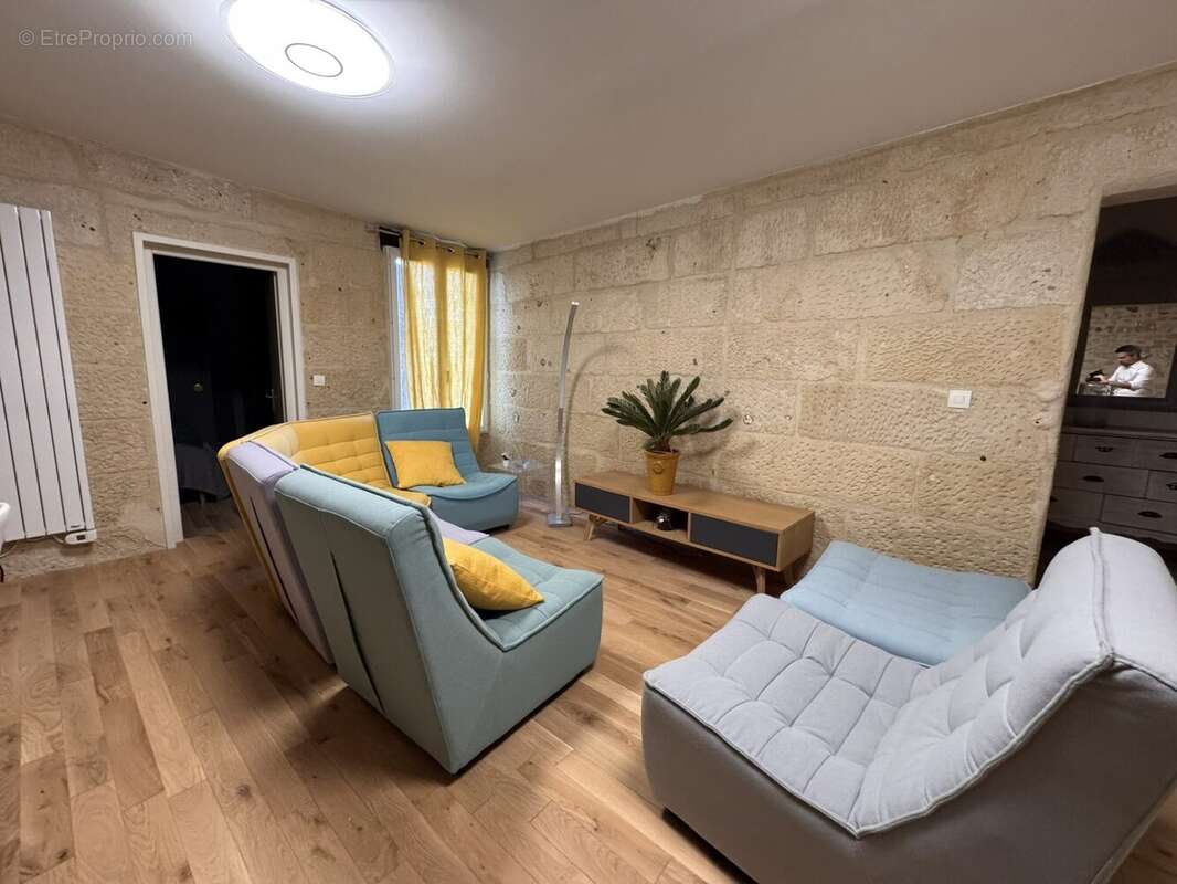Appartement à SAINTES