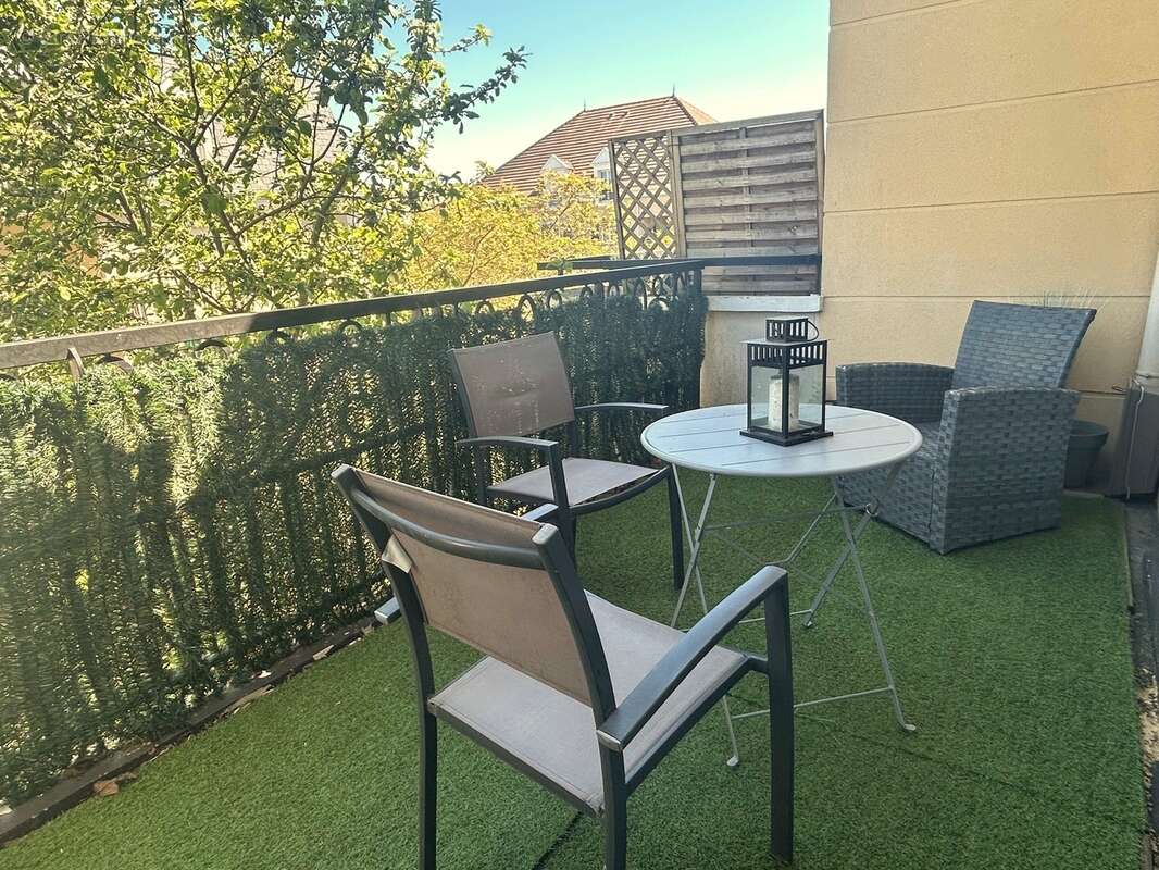 Appartement à EMERAINVILLE