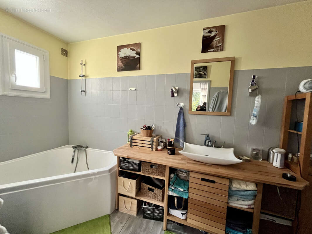 Maison à PLOUGOUMELEN