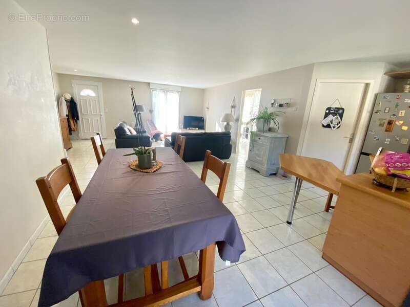 Maison à BRETAGNE-DE-MARSAN