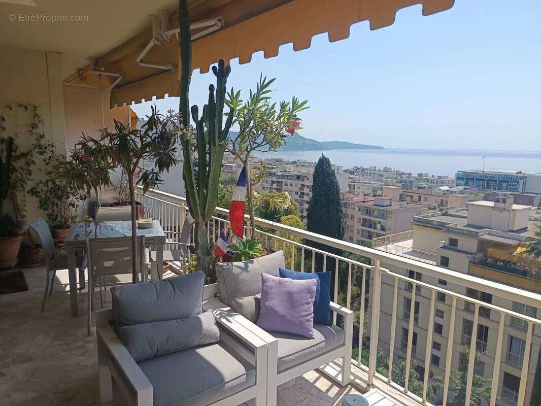 Appartement à NICE