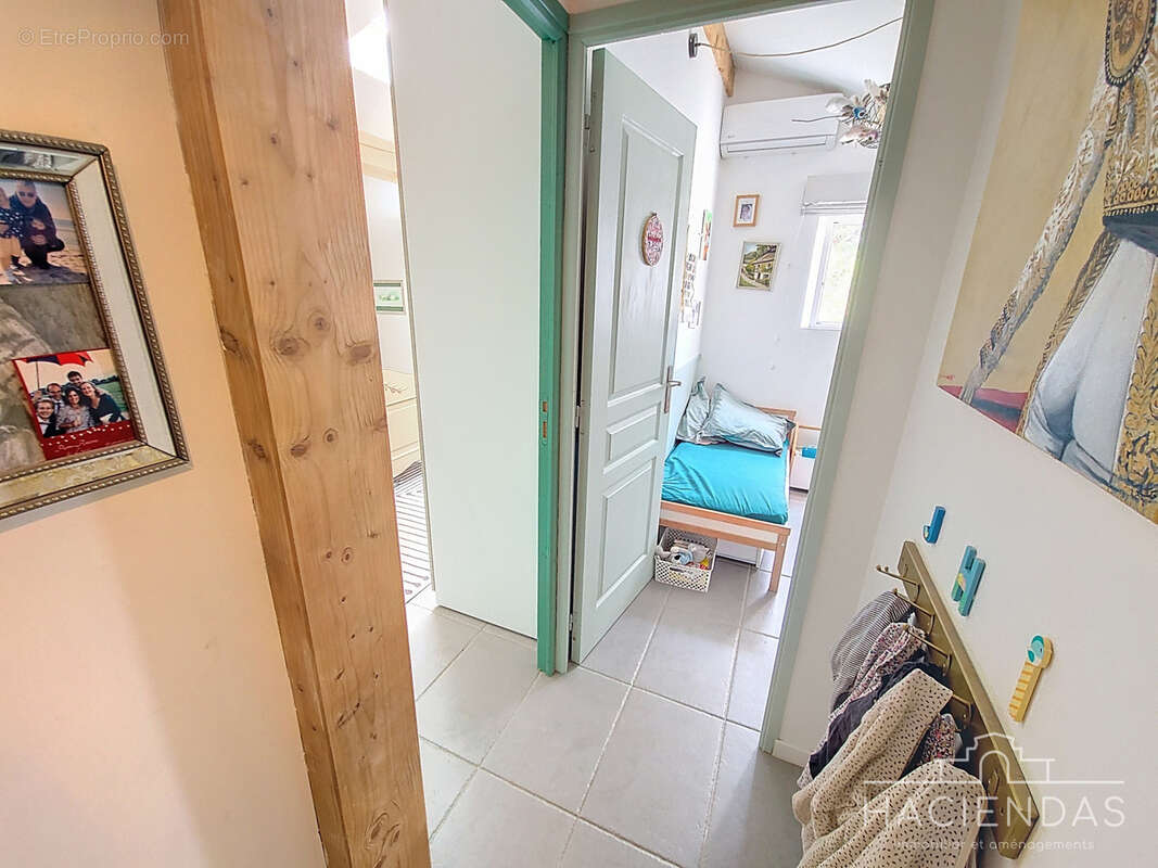 Maison à LA FARE-LES-OLIVIERS