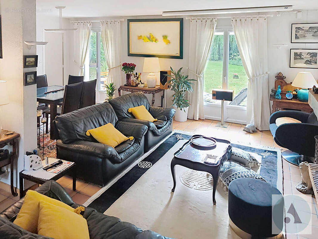 Maison à COLLEVILLE-MONTGOMERY