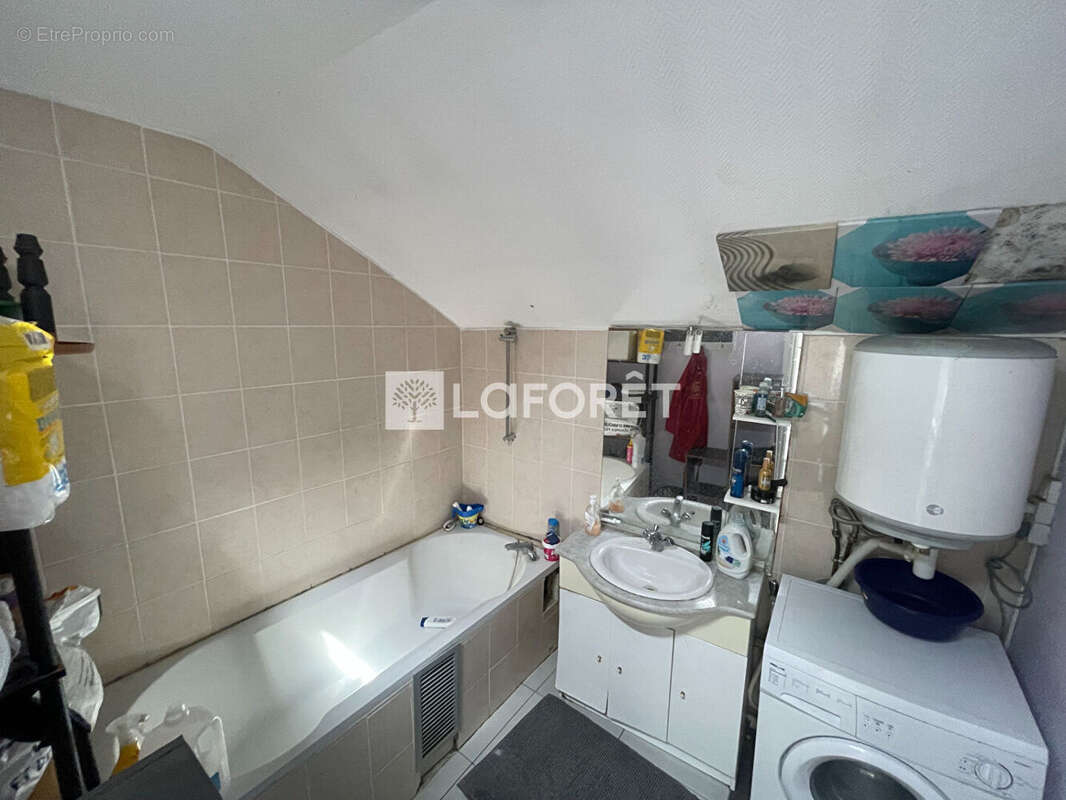 Appartement à VETHEUIL