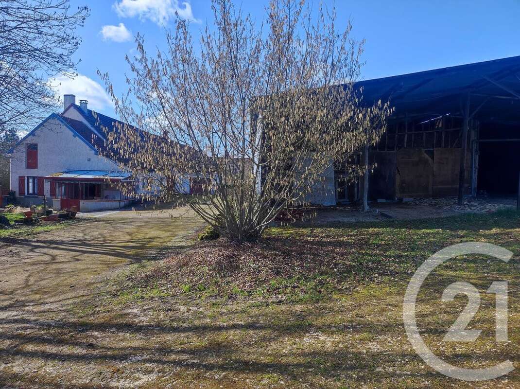 Maison à SAINT-PERE