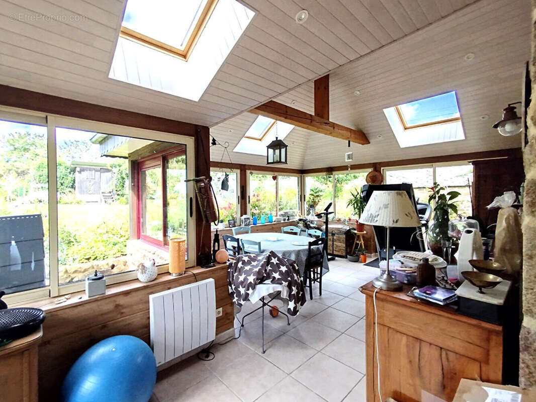 Maison à SAINT-GERMAIN-EN-COGLES