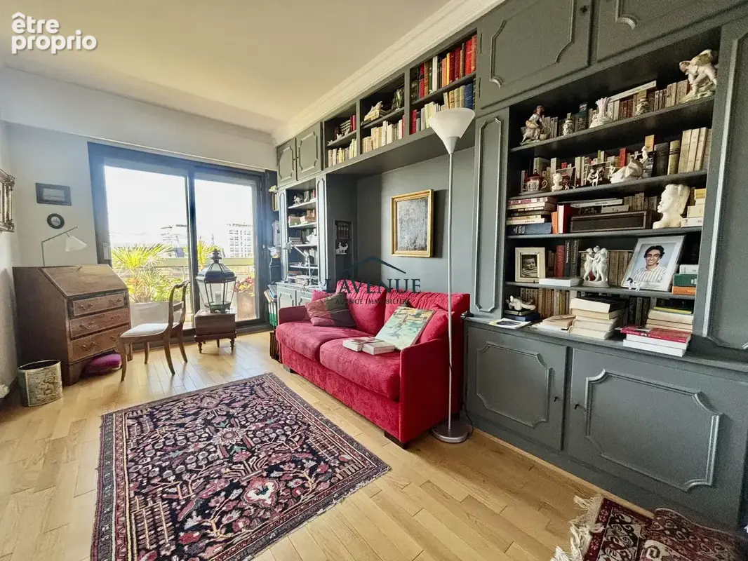 Appartement 5 pièces 109 m² à vendre à Paris-15e (75015) - photo 4