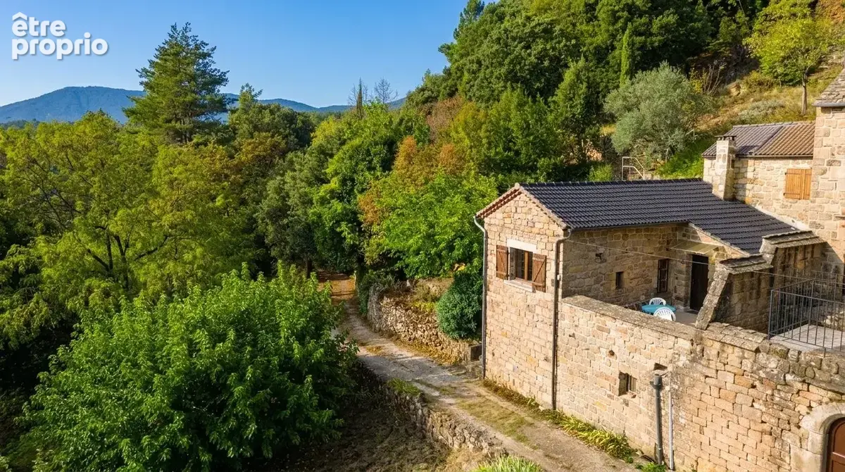 Petite maison d'été + jardin + piscine - photo 1