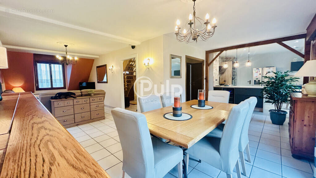 Maison à AIX-NOULETTE