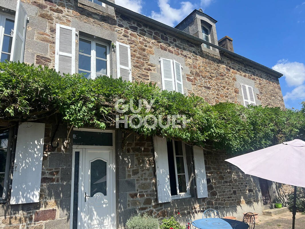 Maison à PLEUDIHEN-SUR-RANCE