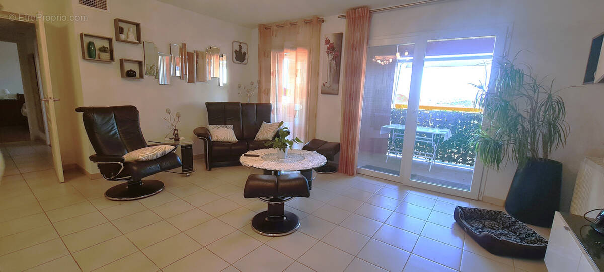Appartement à JUVIGNAC