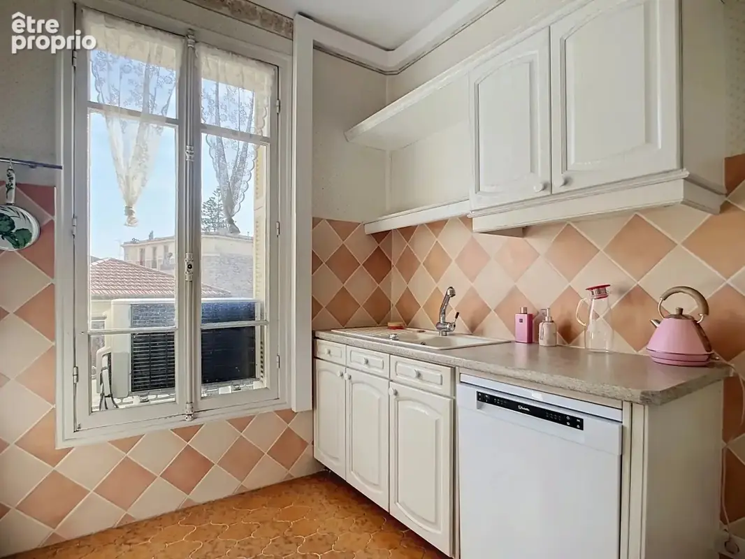 Élégant 2 pièces au calme dans un bel immeuble Art Déco - photo 10