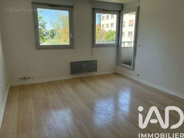 Photo 2 - Appartement à LIVRY-GARGAN
