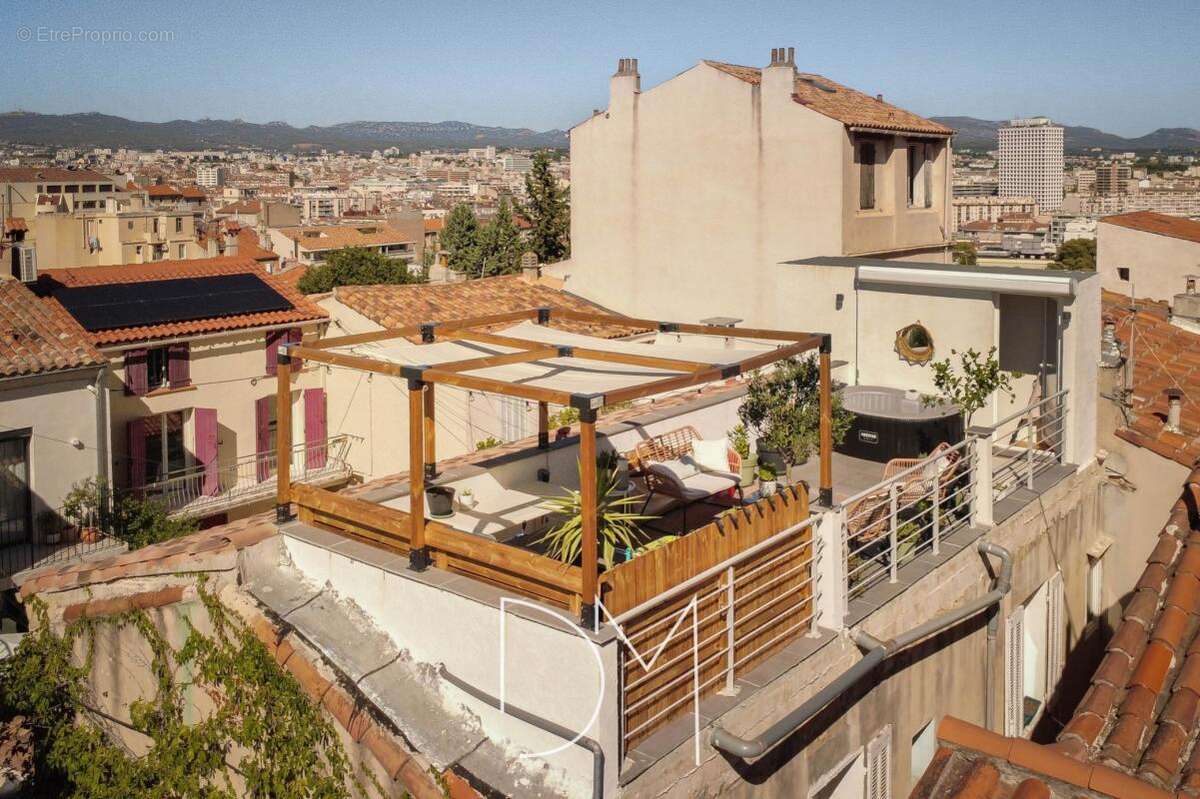 Appartement à MARSEILLE-8E