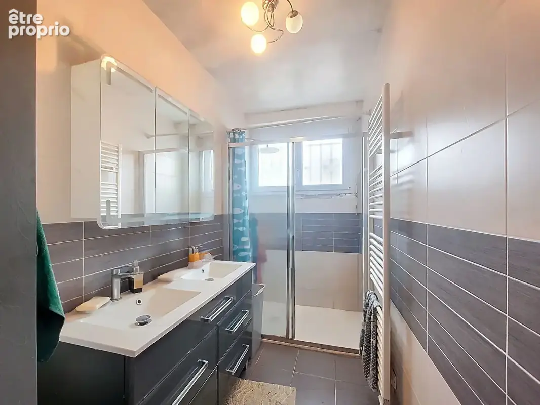 Maison à rénover offrant un beau potentiel d'aménagement - photo 8