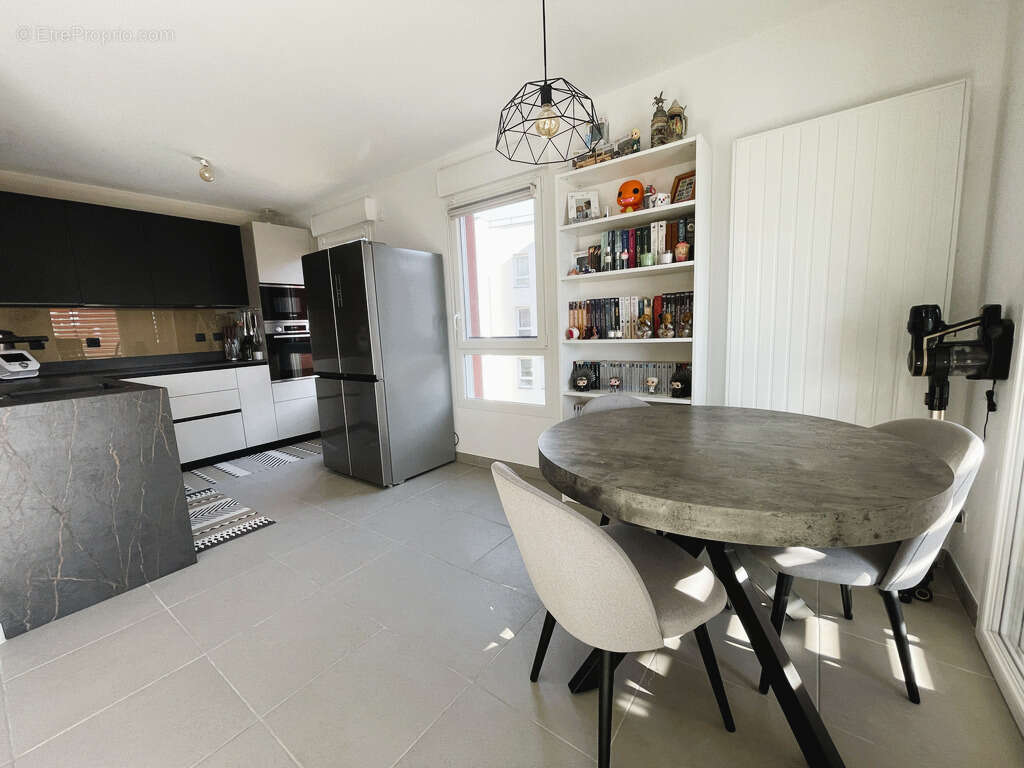 Appartement à DOMENE