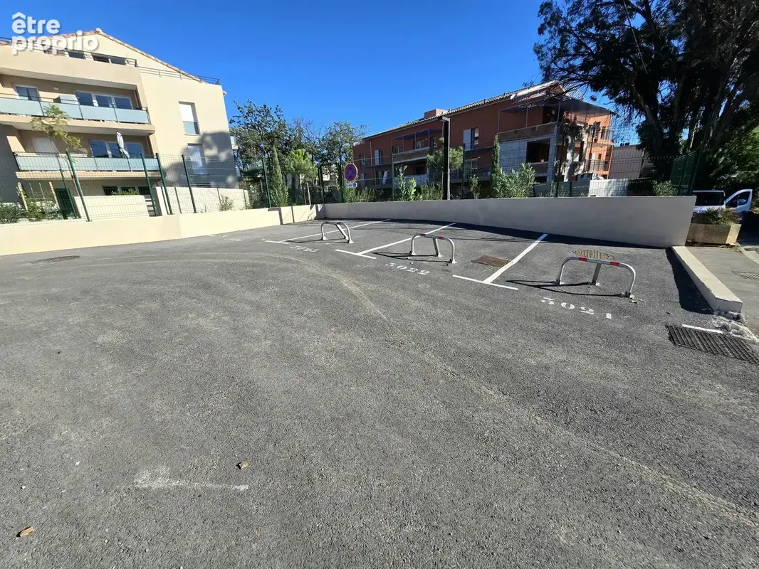 Place de parking quartier du pin de bormes - photo 2